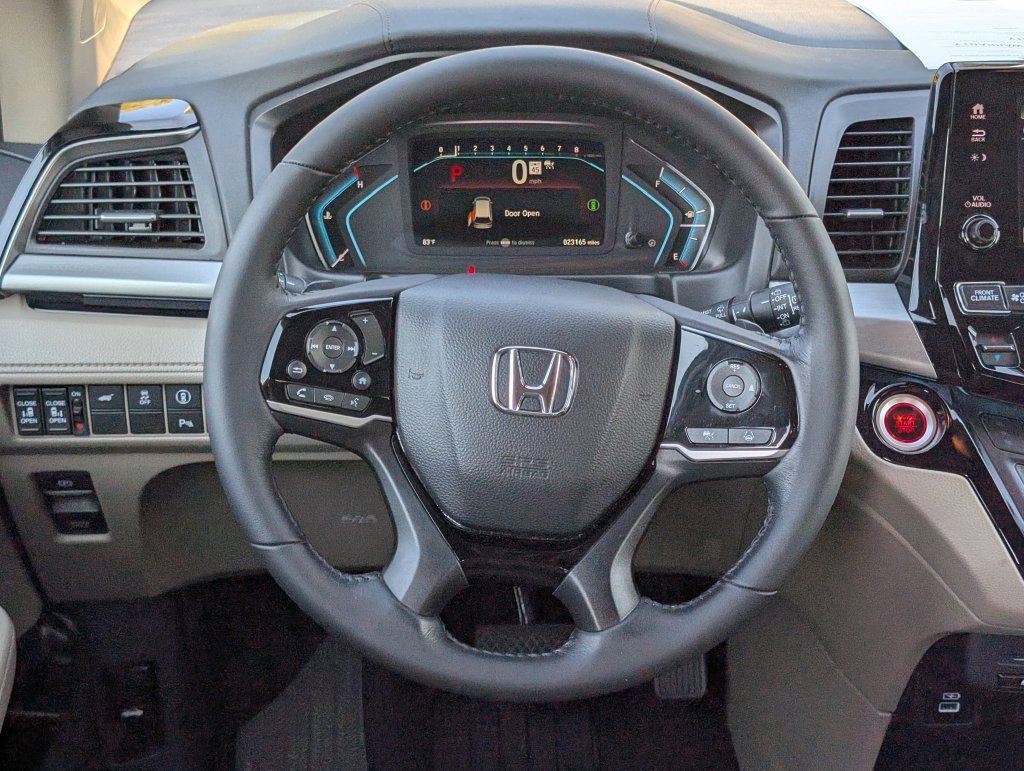 Used 2023 Honda Odyssey Touring image 16
