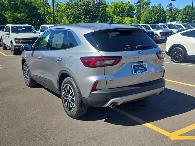 Certified 2024 Ford Escape SE FWD image 3