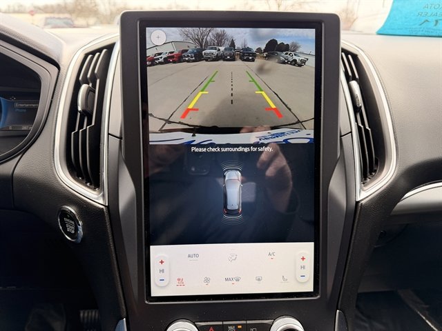 Certified 2022 Ford Edge Titanium AWD/4WD image 23