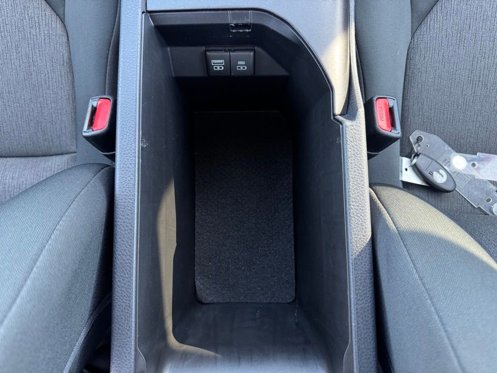 Used 2024 Toyota Camry LE image 25