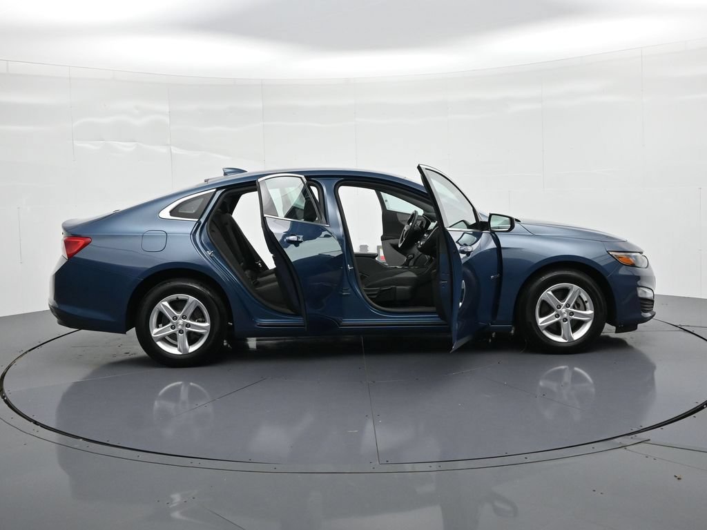 Used 2024 Chevrolet Malibu LT FWD image 23