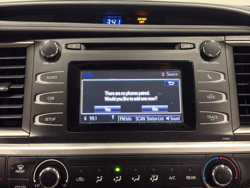 Used 2017 Toyota Highlander LE image 21