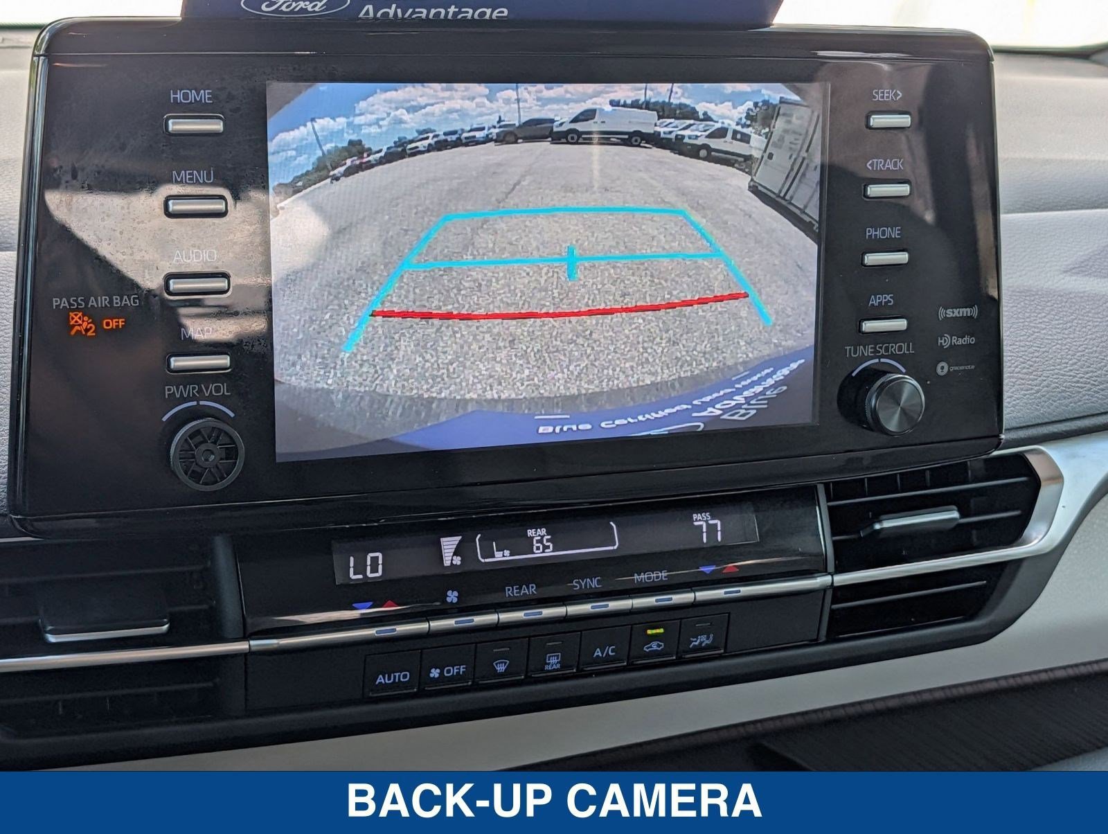 Used 2022 Toyota Sienna LE image 28