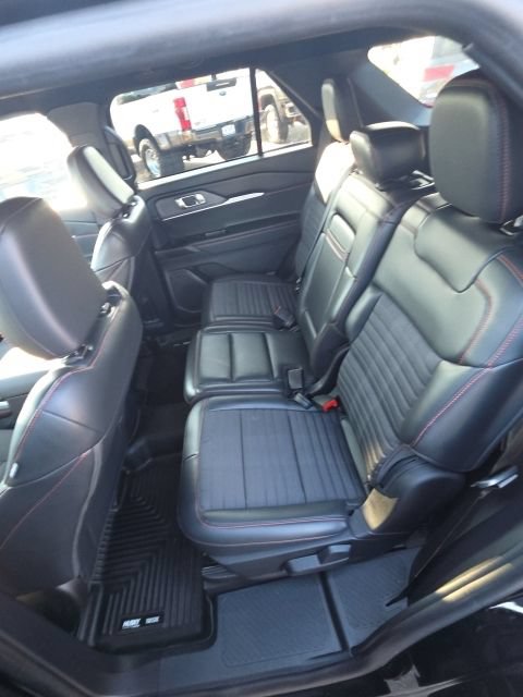 Certified 2025 Ford Explorer ST-Line RWD image 18
