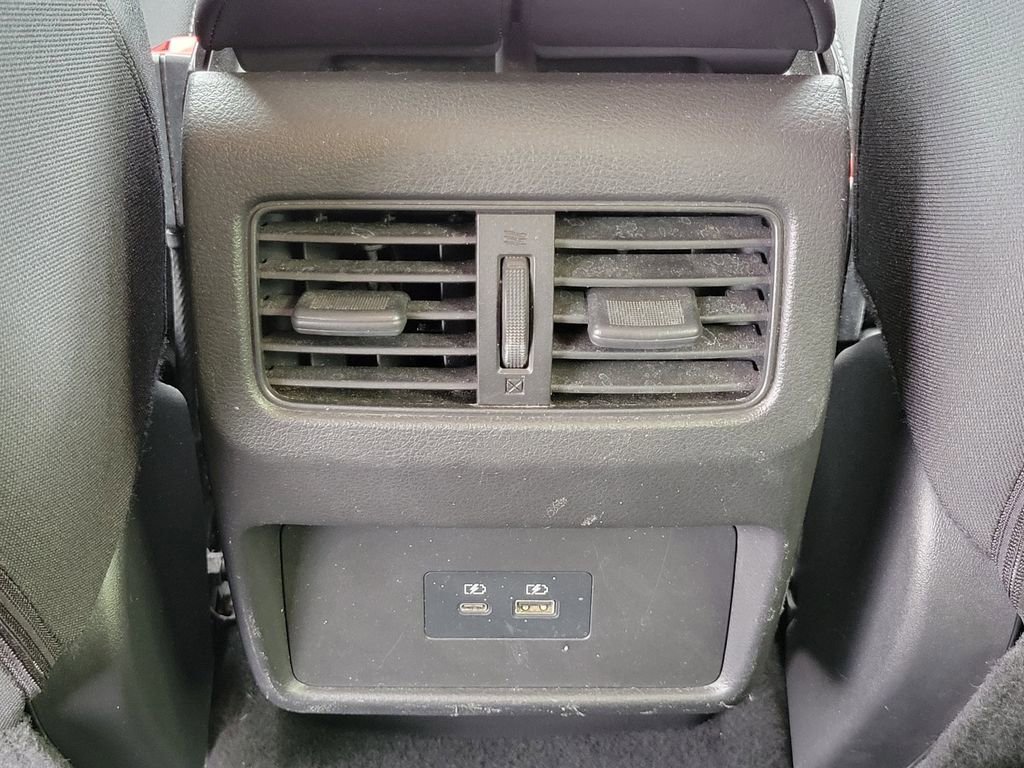 Used 2023 Nissan Rogue SV image 16