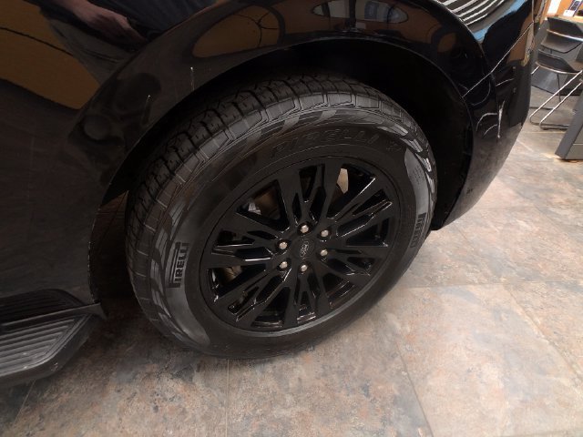 Certified 2025 Ford Expedition Active AWD/4WD image 9