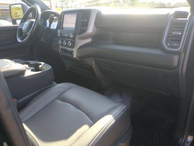 Used 2024 RAM 2500 Tradesman w/ Chrome Appearance Group AWD/4WD image 28