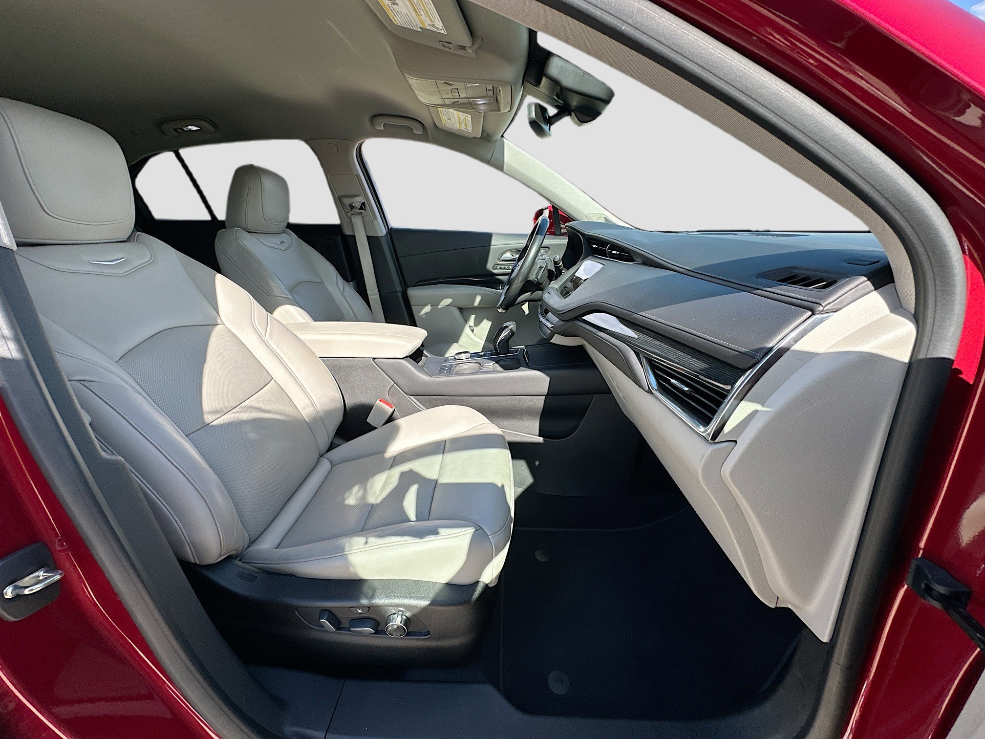 Used 2019 Cadillac XT4 Premium Luxury image 28