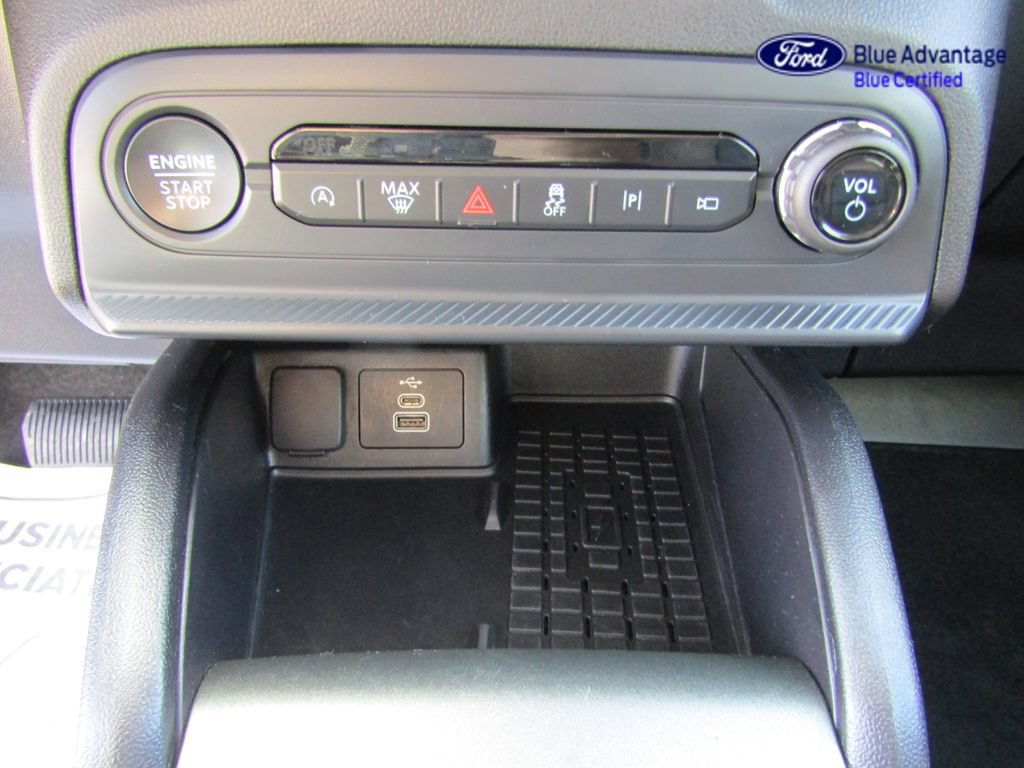 Certified 2025 Ford Bronco Sport Outer Banks w/ Outer Banks Tech Package+ AWD/4WD image 32