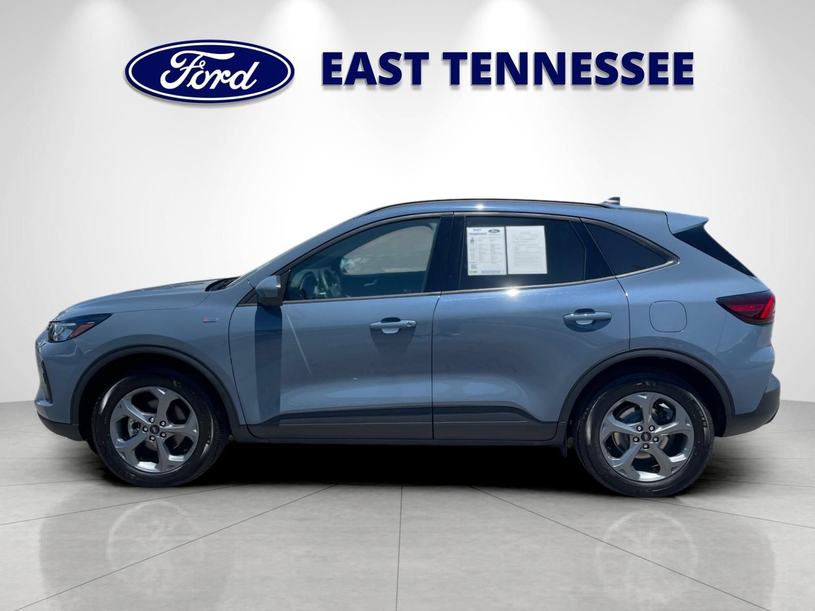 Certified 2025 Ford Escape ST-Line Select w/ Tech Pack #1 AWD/4WD image 6