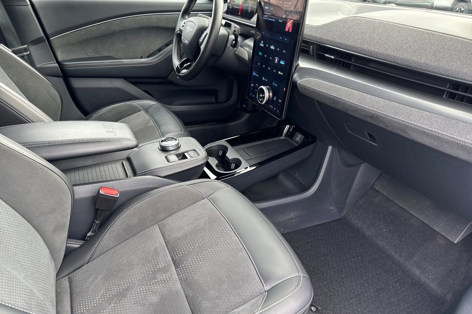 Certified 2022 Ford Mustang Mach-E GT w/ GT Performance Edition image 18