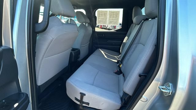 Used 2024 Toyota Tacoma SR5 AWD/4WD image 15