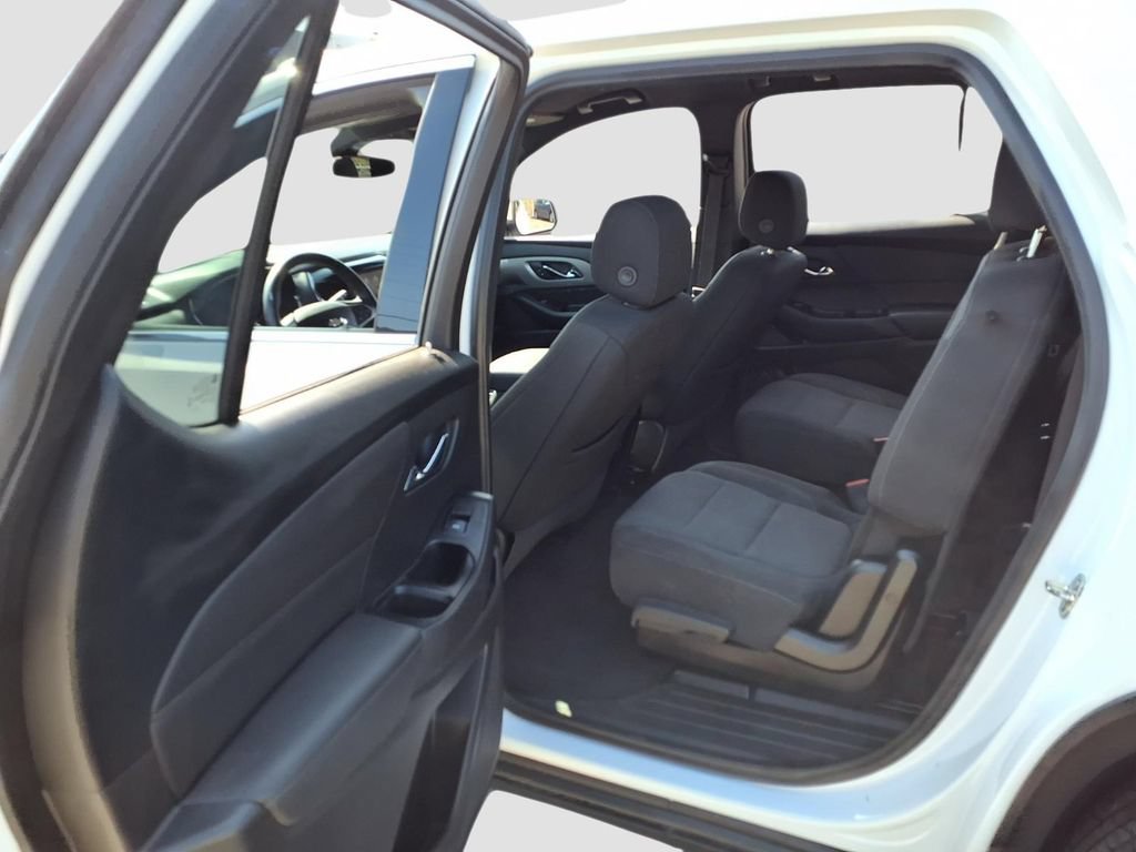 Used 2023 Chevrolet Traverse LT AWD/4WD image 31