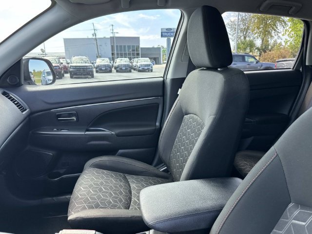 Used 2021 Mitsubishi Outlander Sport FWD image 15