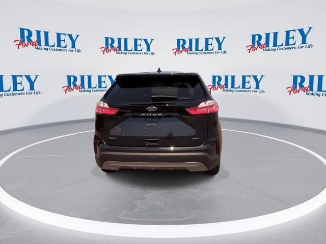Certified 2024 Ford Edge SEL w/ Convenience Package AWD/4WD image 8