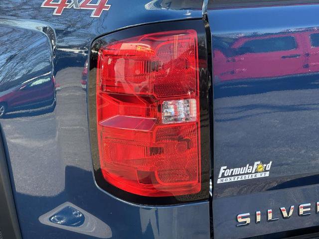 Used 2017 Chevrolet Silverado 1500 LT w/ All Star Edition AWD/4WD image 12