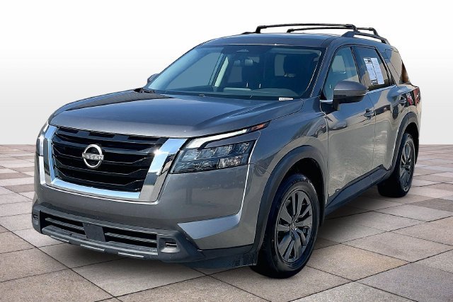 Used 2023 Nissan Pathfinder SV AWD/4WD image 13