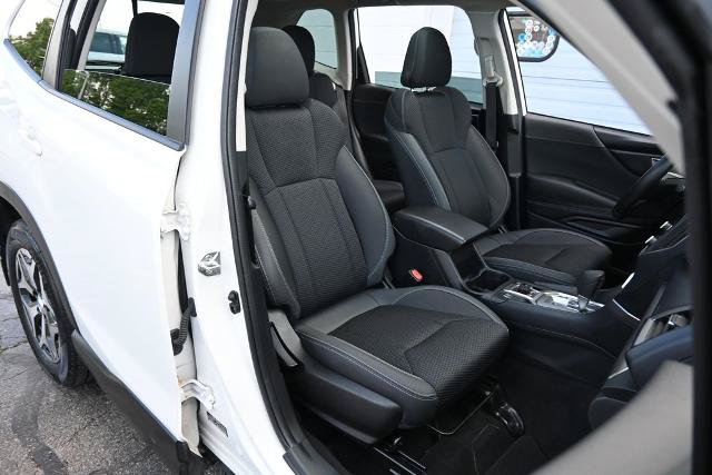 Used 2023 Subaru Forester Premium AWD/4WD image 25