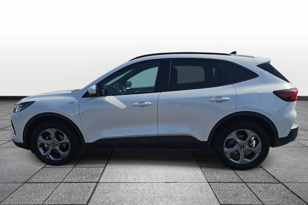 Certified 2025 Ford Escape ST-Line Select AWD/4WD image 8