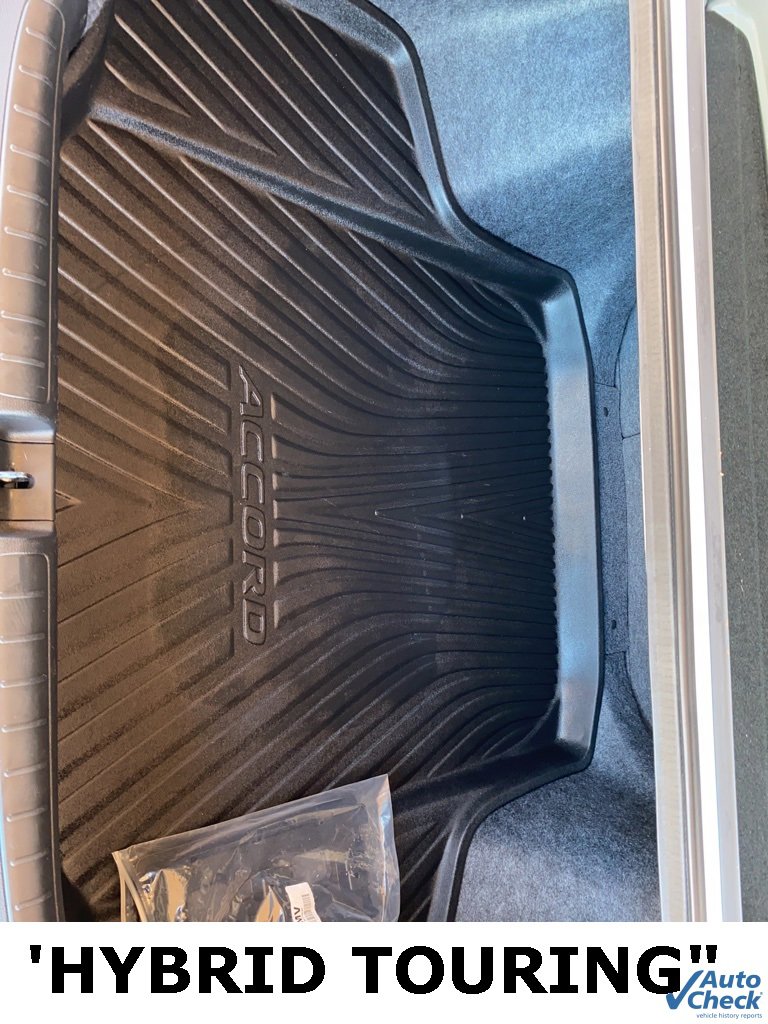 Used 2022 Honda Accord Touring image 11