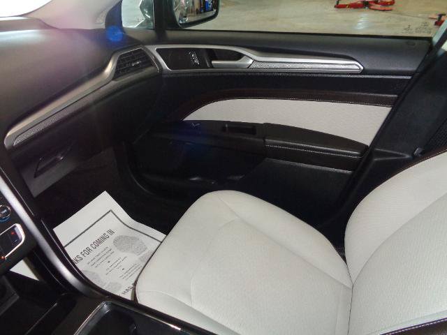 Certified 2020 Ford Fusion SE w/ Equipment Group 151A FWD image 14