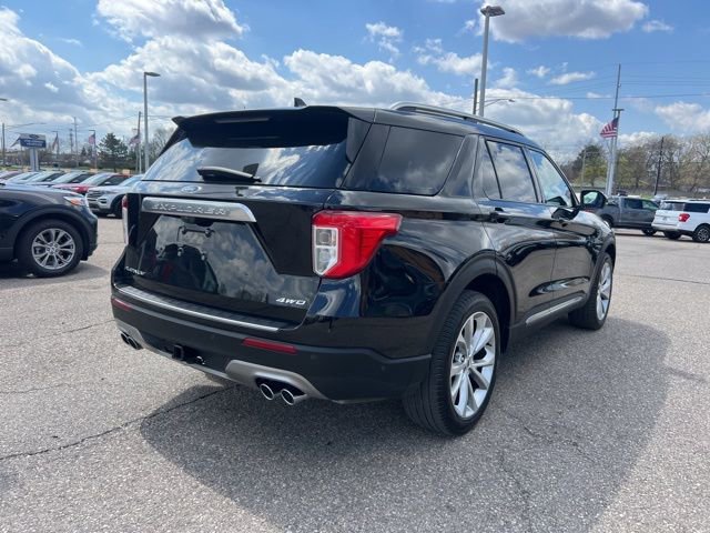 Certified 2021 Ford Explorer Platinum w/ Equipment Group 601A AWD/4WD image 2