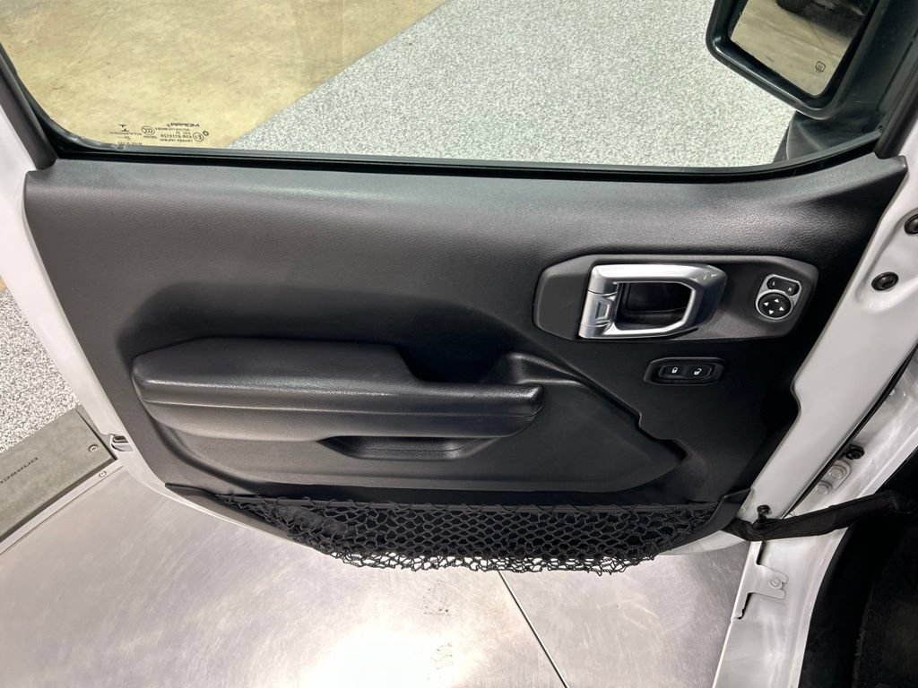 Used 2021 Jeep Wrangler Unlimited Sport AWD/4WD image 14