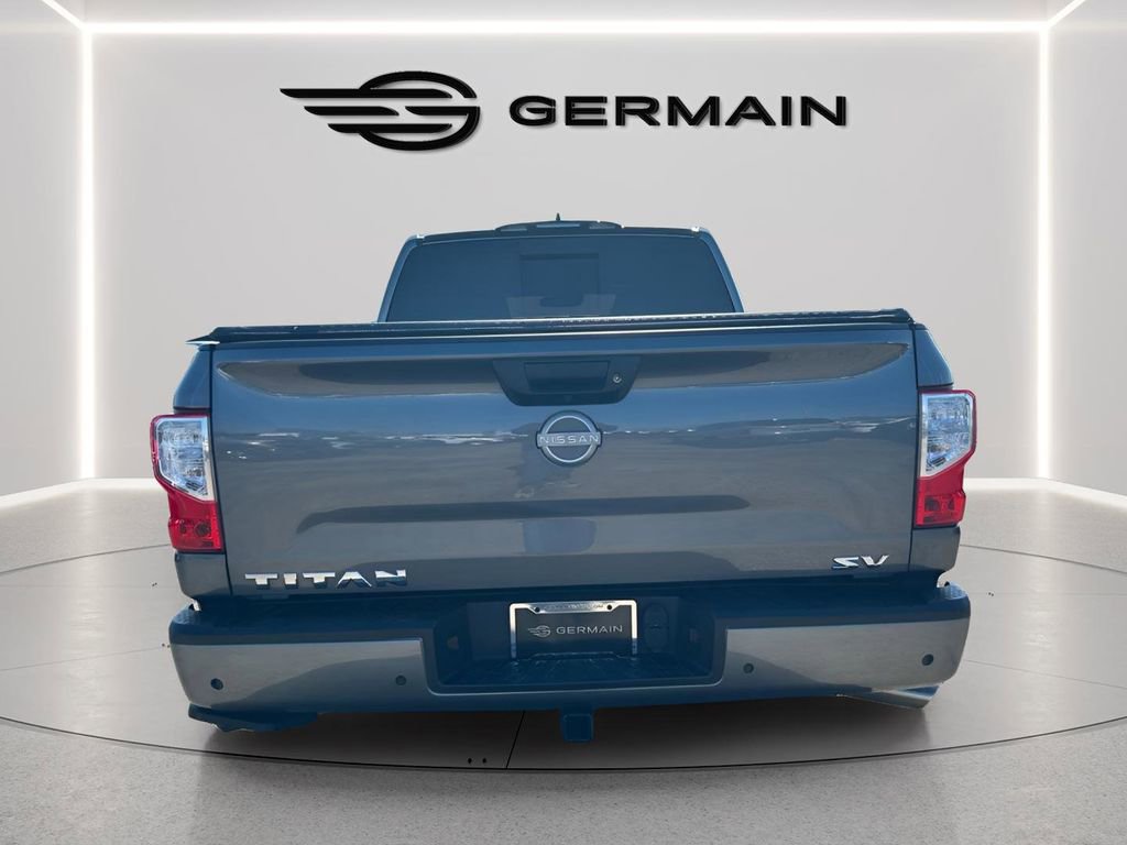 Used 2023 Nissan Titan SV w/ SV Convenience Package image 5