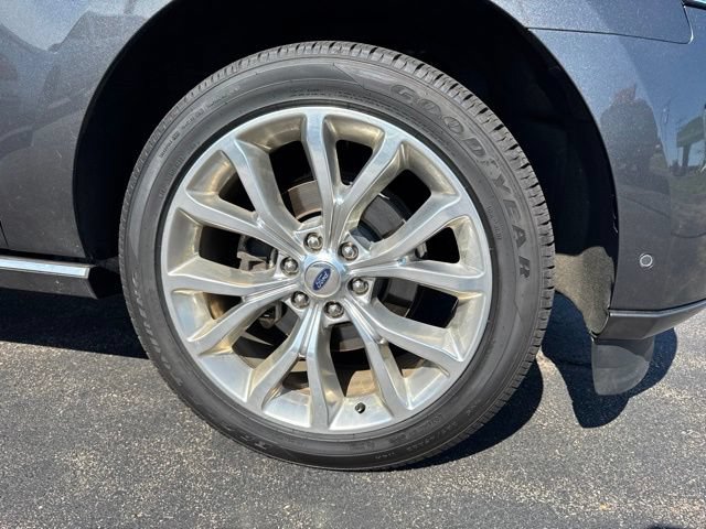 Certified 2019 Ford Expedition Limited w/ Equipment Group 302A AWD/4WD image 13