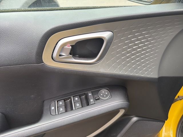 Used 2020 Kia Soul LX FWD image 5