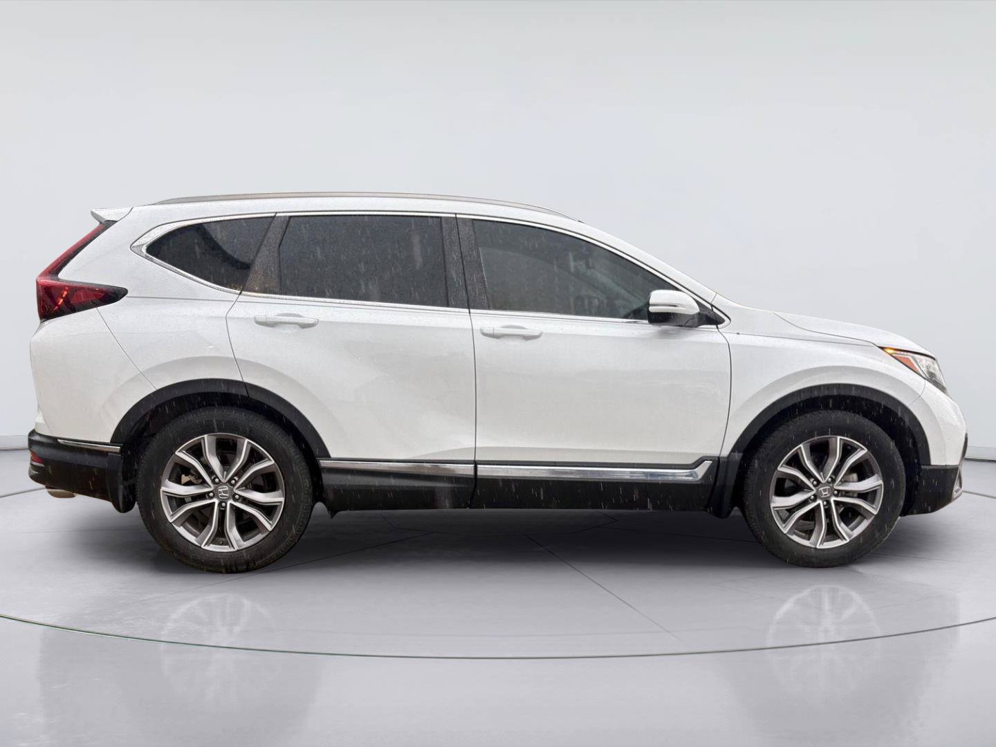Used 2020 Honda CR-V Touring image 2