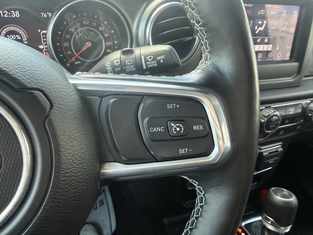 Used 2021 Jeep Wrangler Unlimited Sahara w/ Dual Top Group AWD/4WD image 18