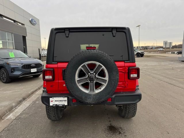 Used 2018 Jeep Wrangler Unlimited Sahara w/ Cold Weather Group image 3