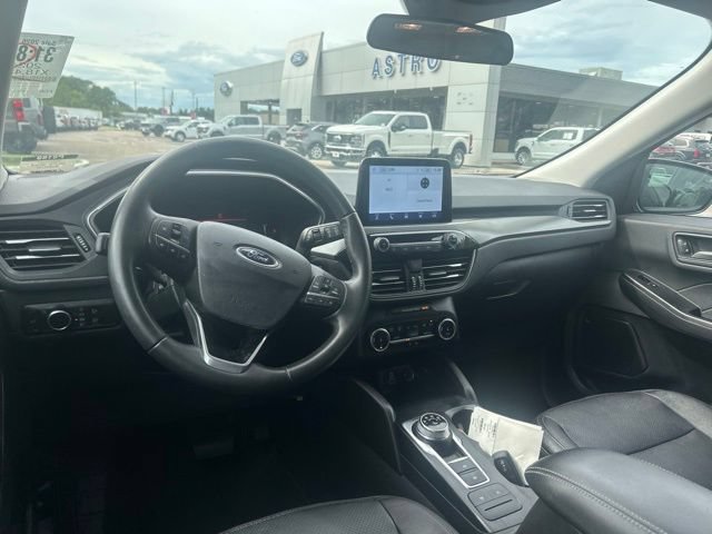 Certified 2024 Ford Escape Active FWD image 3