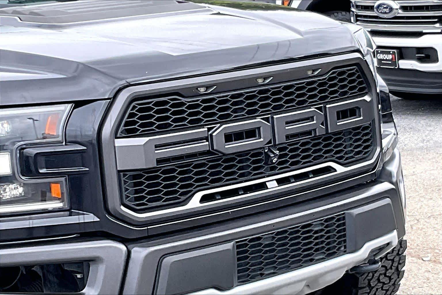 Certified 2019 Ford F150 Raptor w/ Equipment Group 802A Luxury AWD/4WD image 27