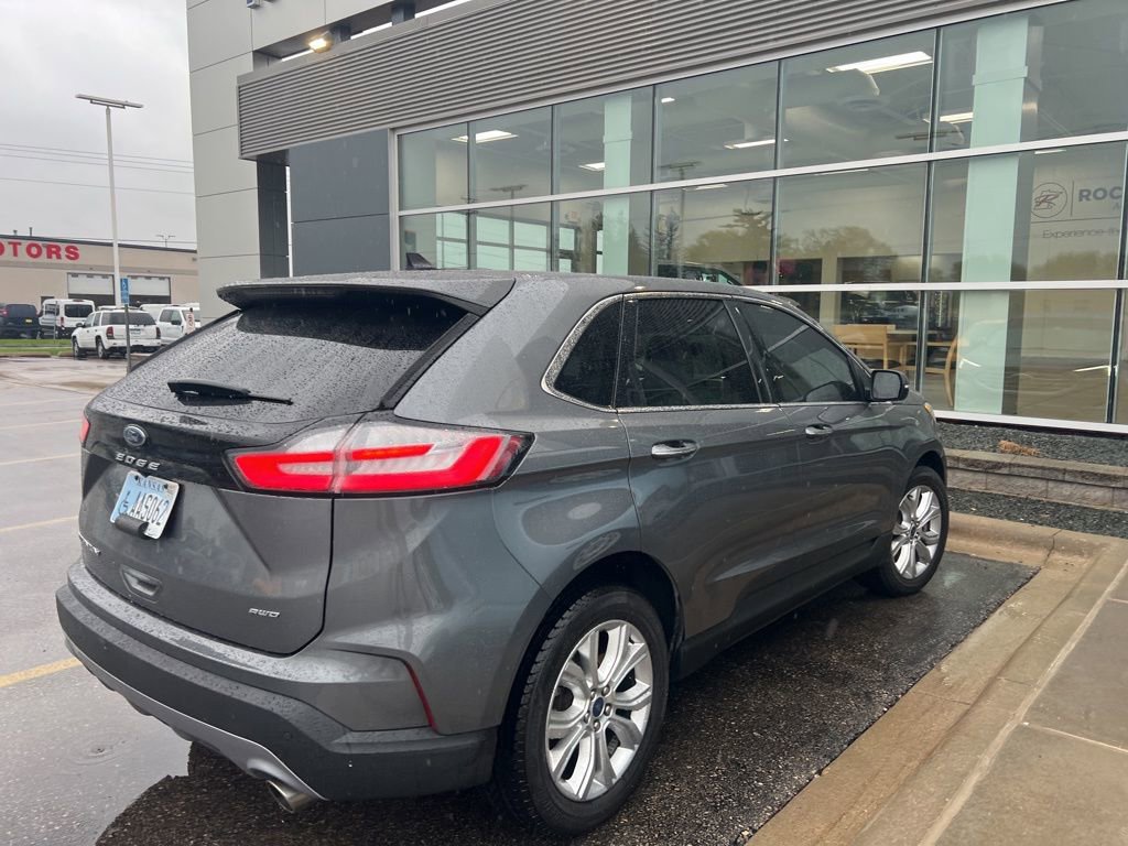 Certified 2022 Ford Edge Titanium AWD/4WD image 2
