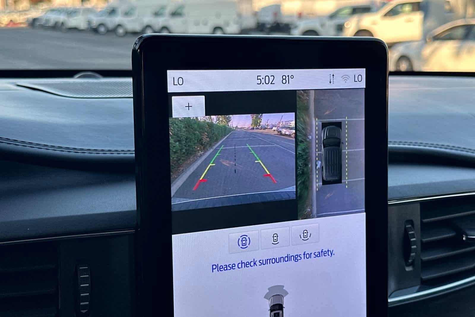 Certified 2023 Ford Explorer Platinum w/ Technology Package image 22