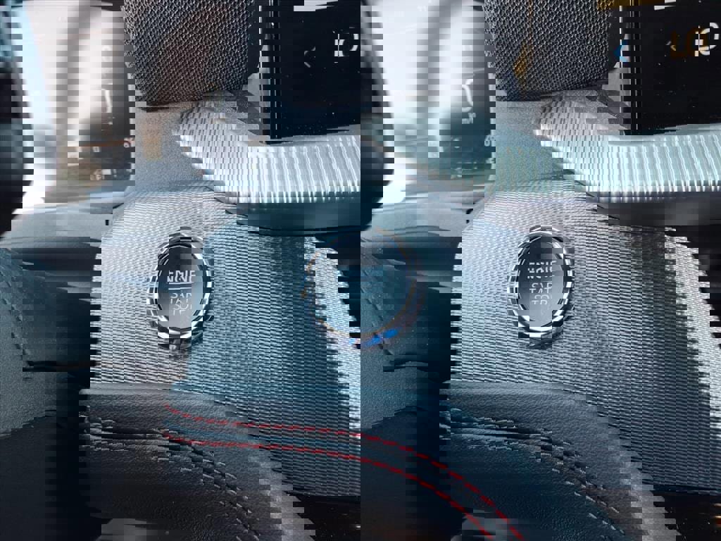 Certified 2025 Ford Explorer ST-Line w/ Premium Package image 17