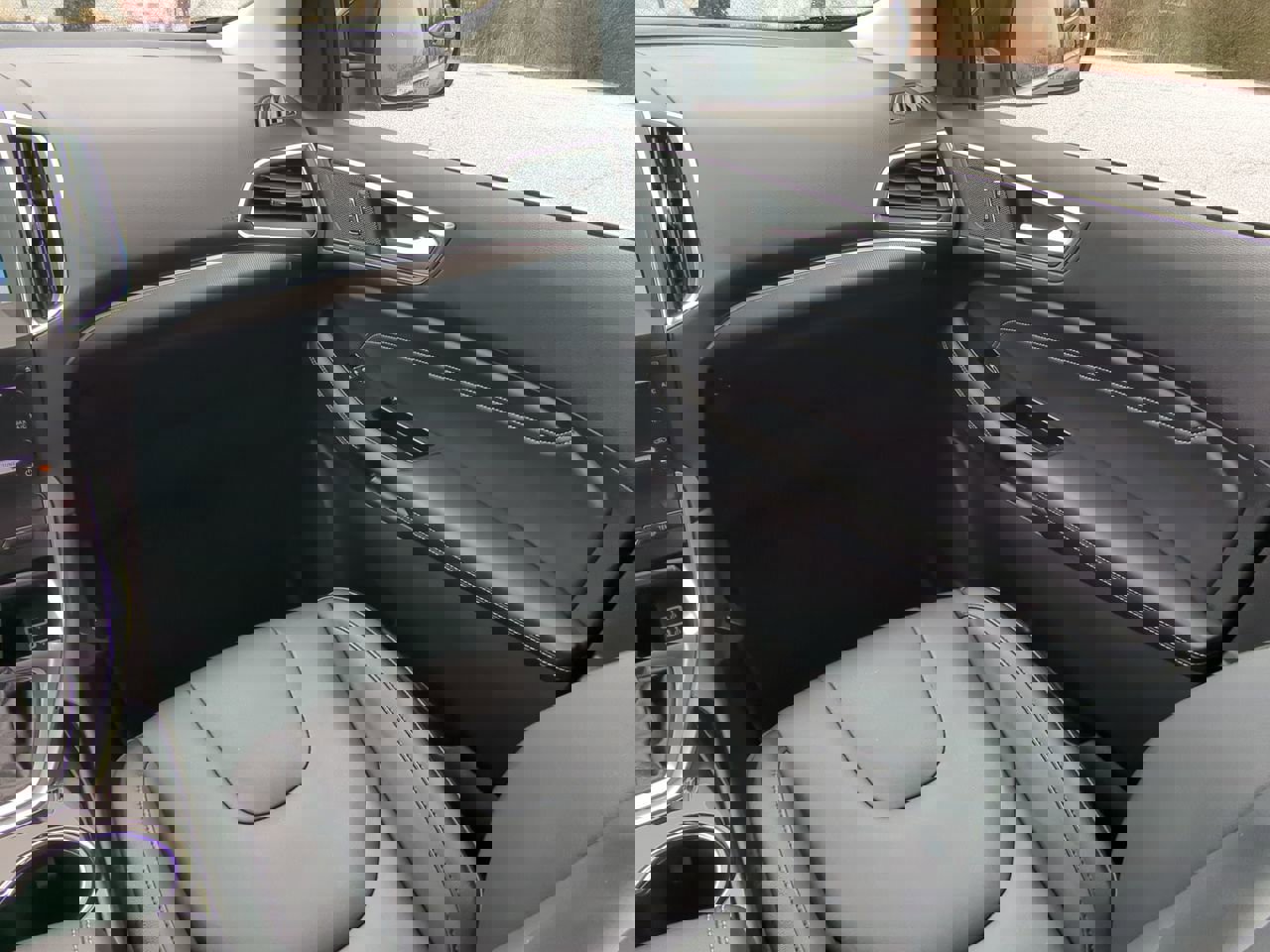 Certified 2018 Ford Edge Titanium w/ Technology Package image 15