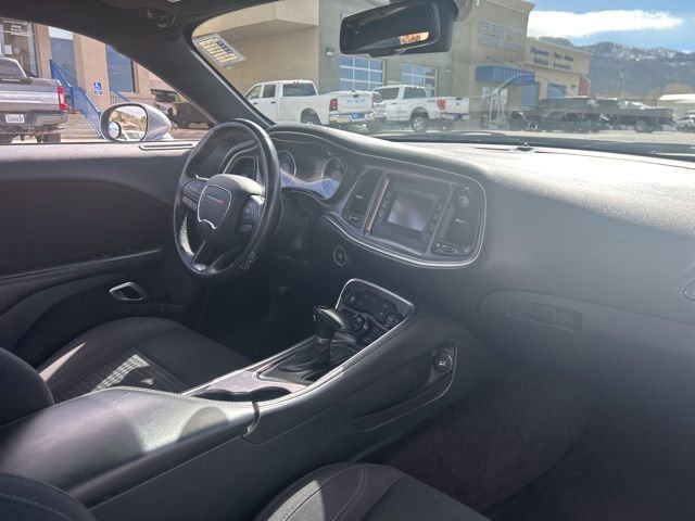 Used 2017 Dodge Challenger R/T image 17