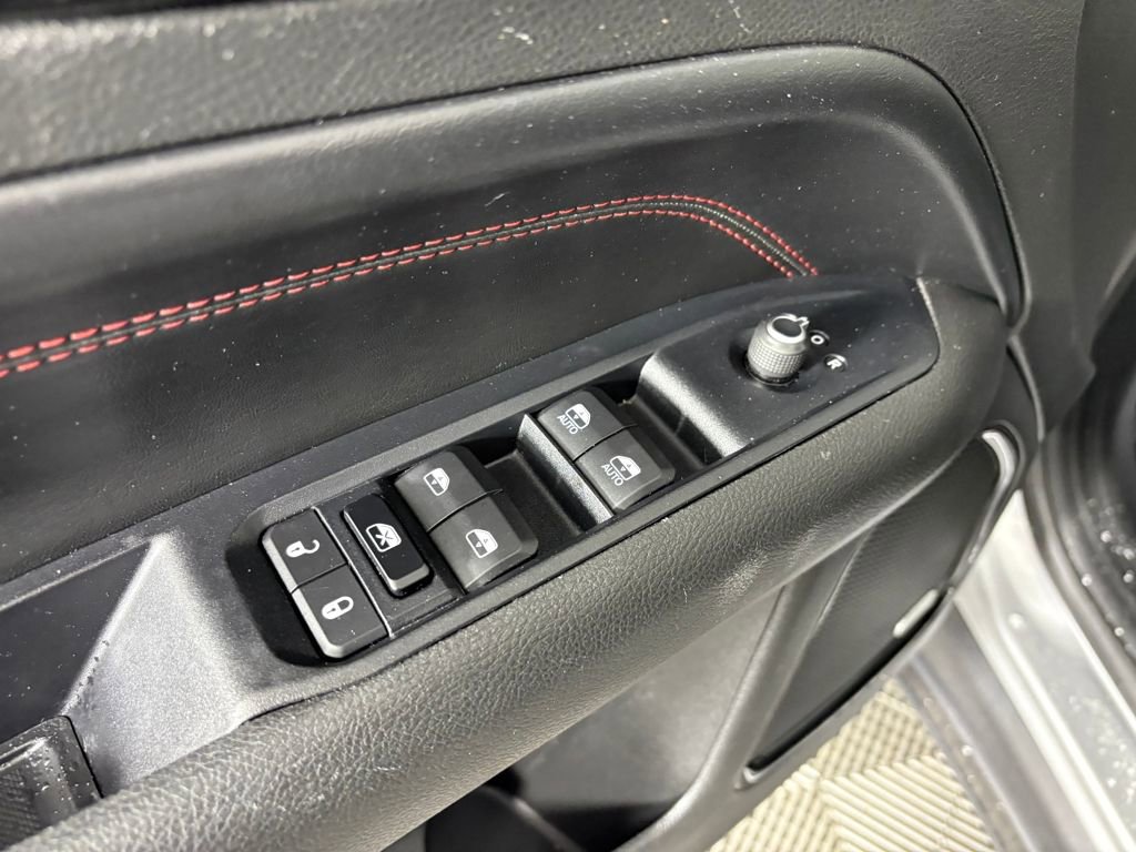 Used 2022 Jeep Compass Trailhawk w/ Sun and Sound Group image 14