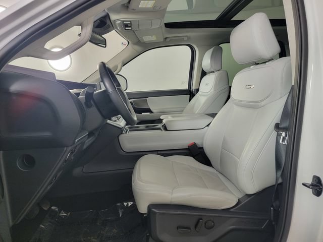 Certified 2025 Ford Expedition Platinum AWD/4WD image 13