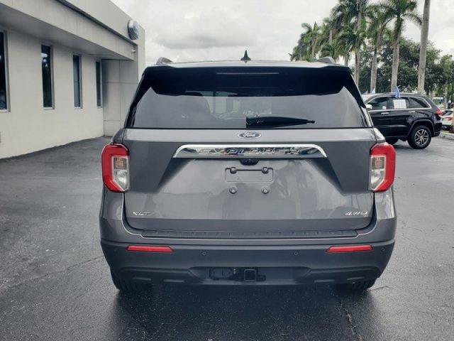 Certified 2022 Ford Explorer XLT w/ Class IV Trailer Tow Package AWD/4WD image 6
