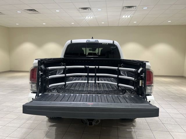 Used 2022 Toyota Tacoma Limited image 24