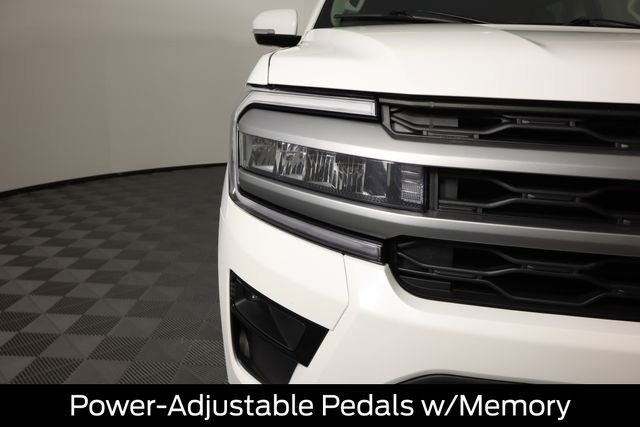 Certified 2023 Ford Expedition XLT image 20