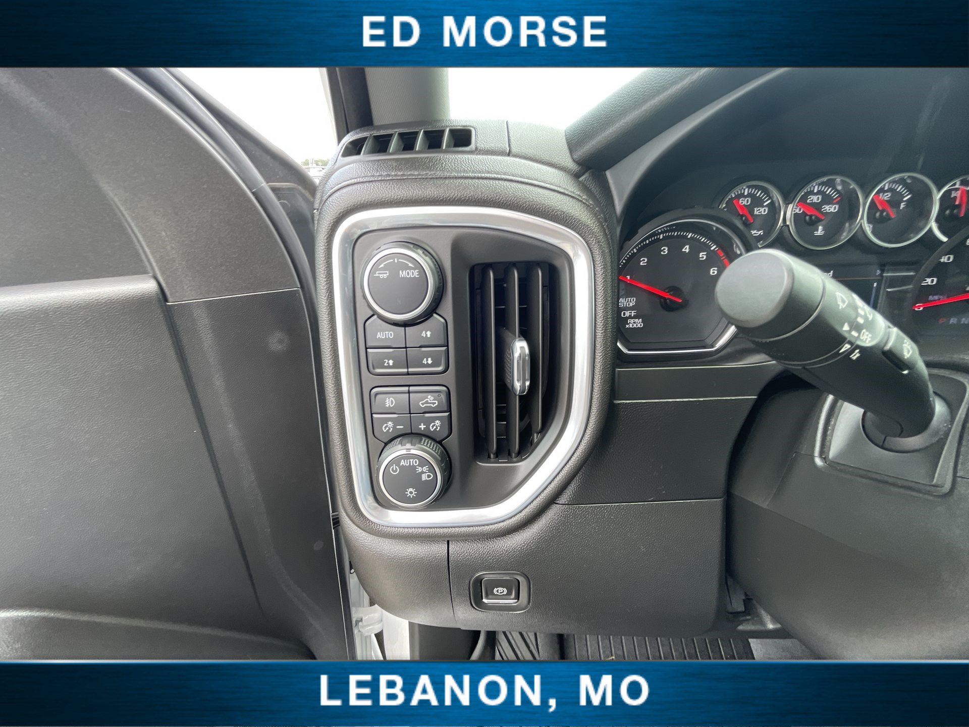 Used 2022 Chevrolet Silverado 1500 RST AWD/4WD image 17