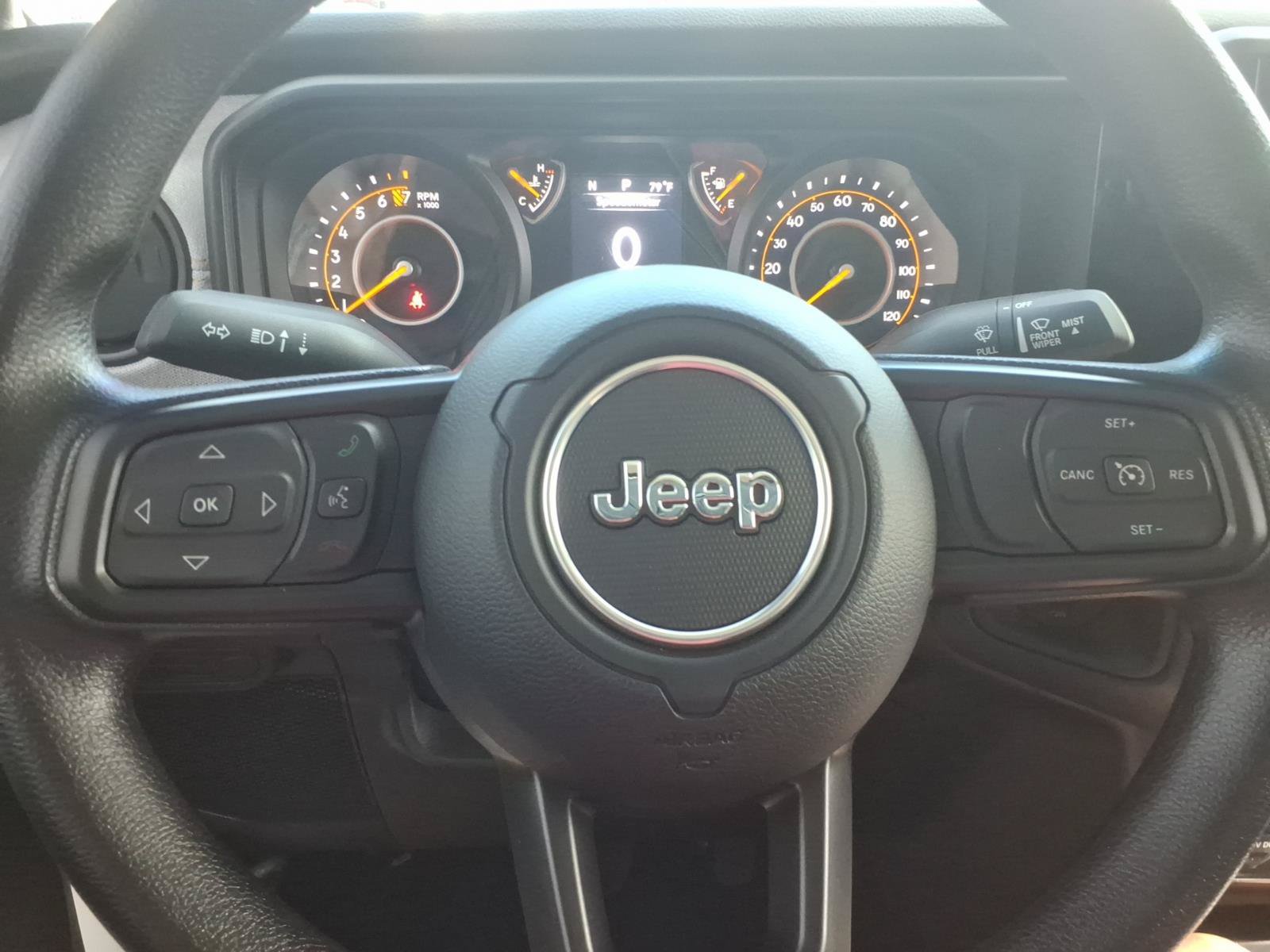 Used 2025 Jeep Gladiator Sport AWD/4WD image 16