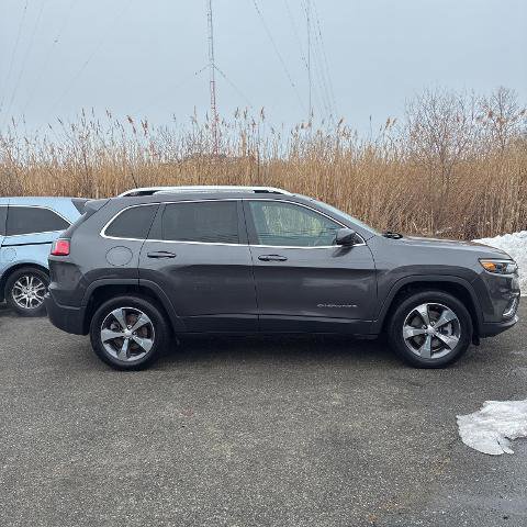 Used 2020 Jeep Cherokee Limited w/ Technology Group image 9