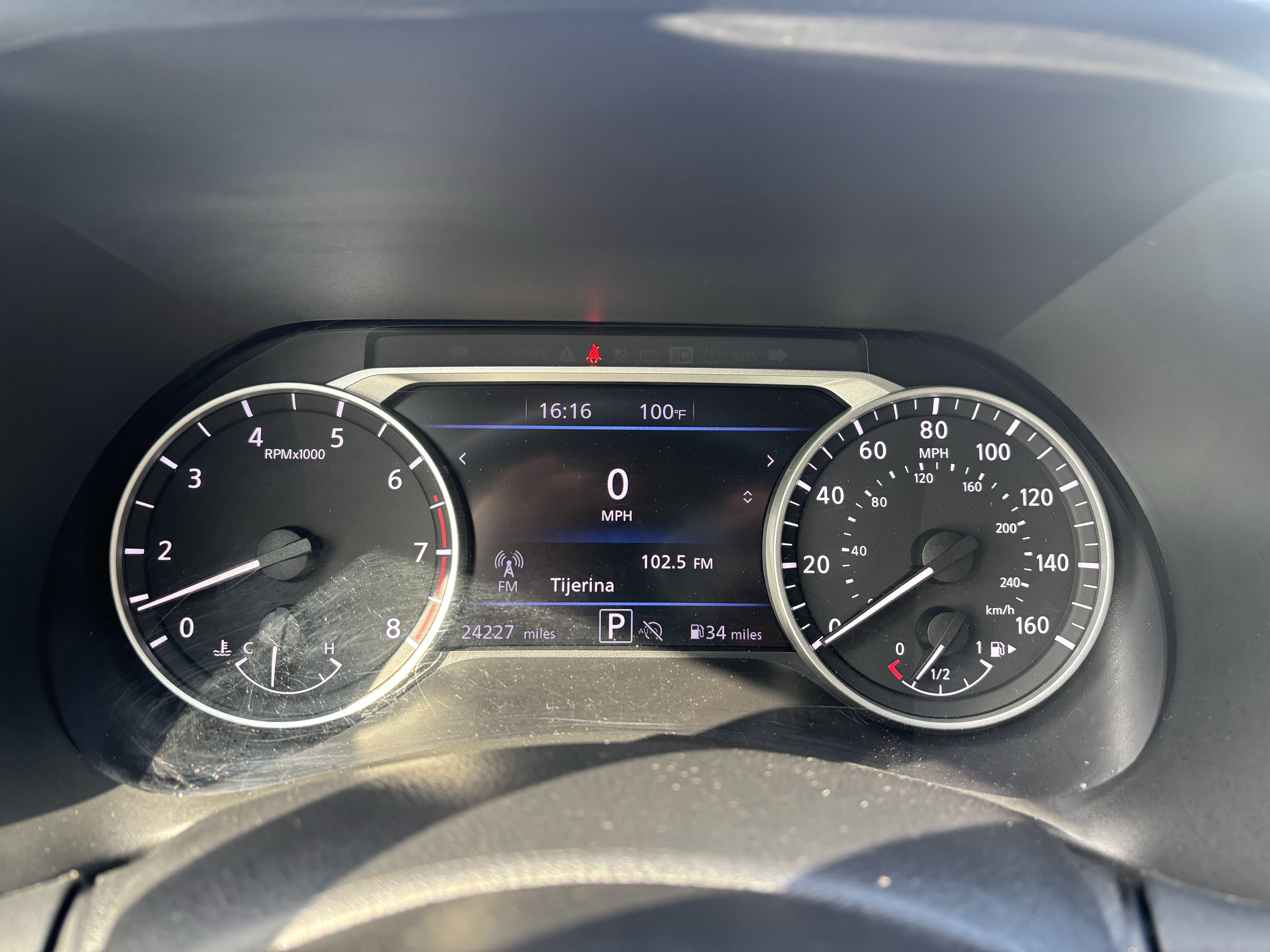 Used 2025 Nissan Sentra SV FWD image 30