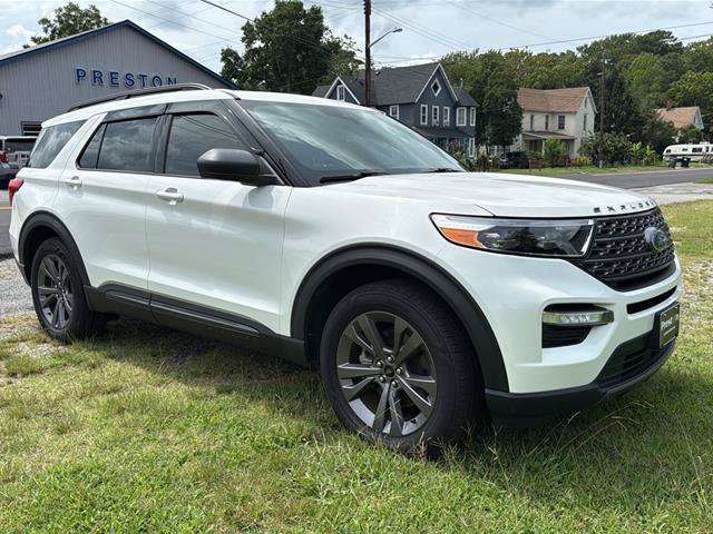 Certified 2021 Ford Explorer XLT w/ Equipment Group 202A AWD/4WD image 7